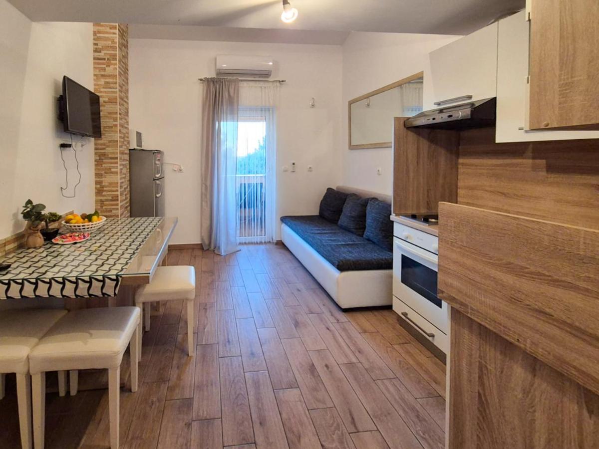 Apartman Meghan Pula Ngoại thất bức ảnh