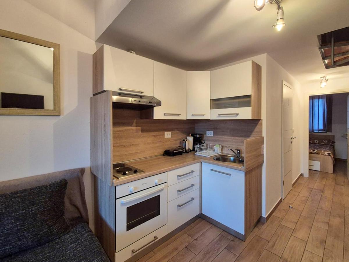 Apartman Meghan Pula Ngoại thất bức ảnh