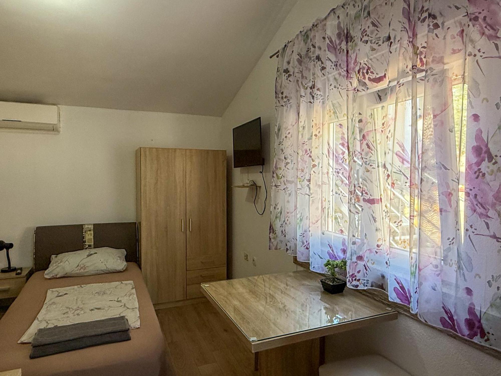 Apartman Meghan Pula Ngoại thất bức ảnh